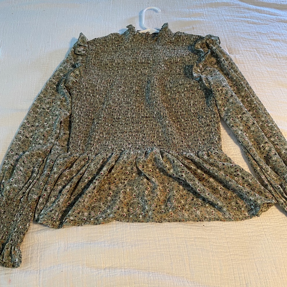 Cute peasant top